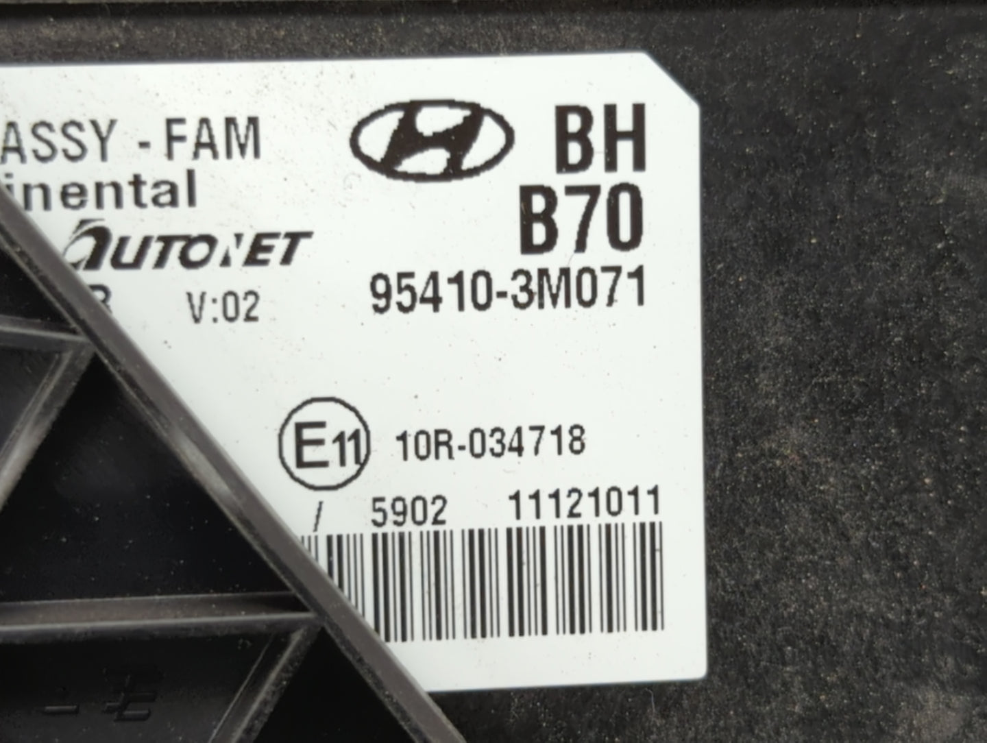 2012-2014 Hyundai Genesis Fusebox Fuse Box Panel Relay Module P/N:E1110R-034718 95410-3M071 Fits Fits 2012 2013 2014 OEM Use
