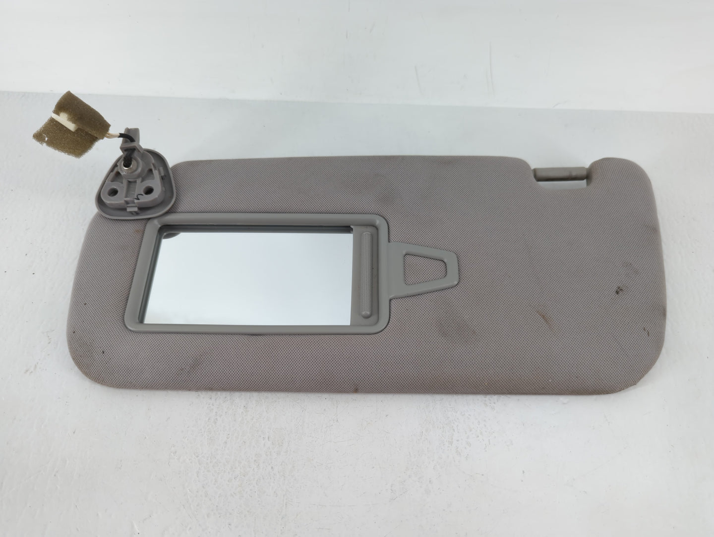 2009-2014 Hyundai Genesis Sun Visor Shade Replacement Driver Left Mirror Fits Fits 2009 2010 2011 2012 2013 2014 OEM Used Au