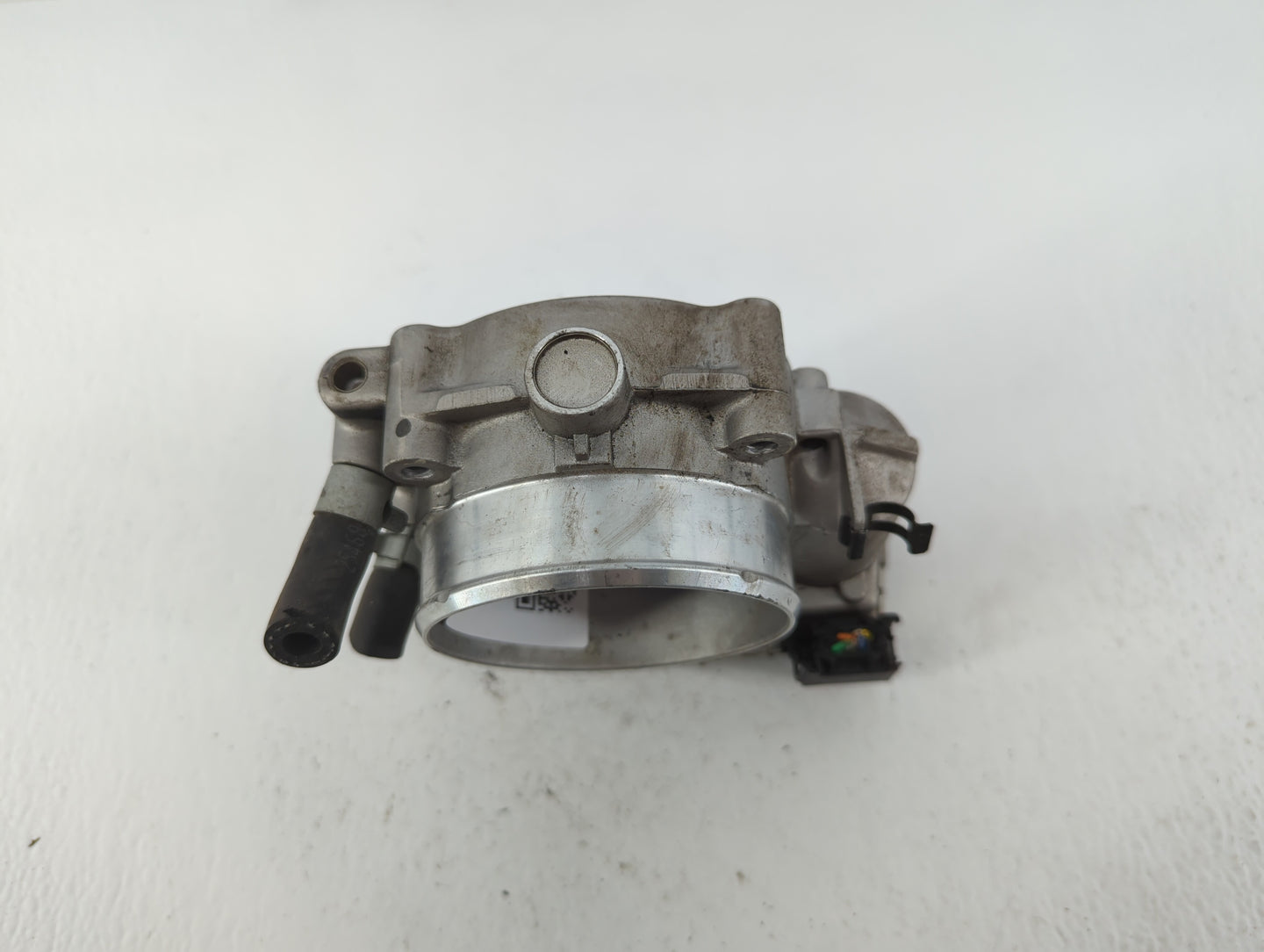 2012-2016 Hyundai Genesis Throttle Body P/N:35100-3F100 Fits Fits 2012 2013 2014 2015 2016 2017 OEM Used Auto Parts - Oemuse