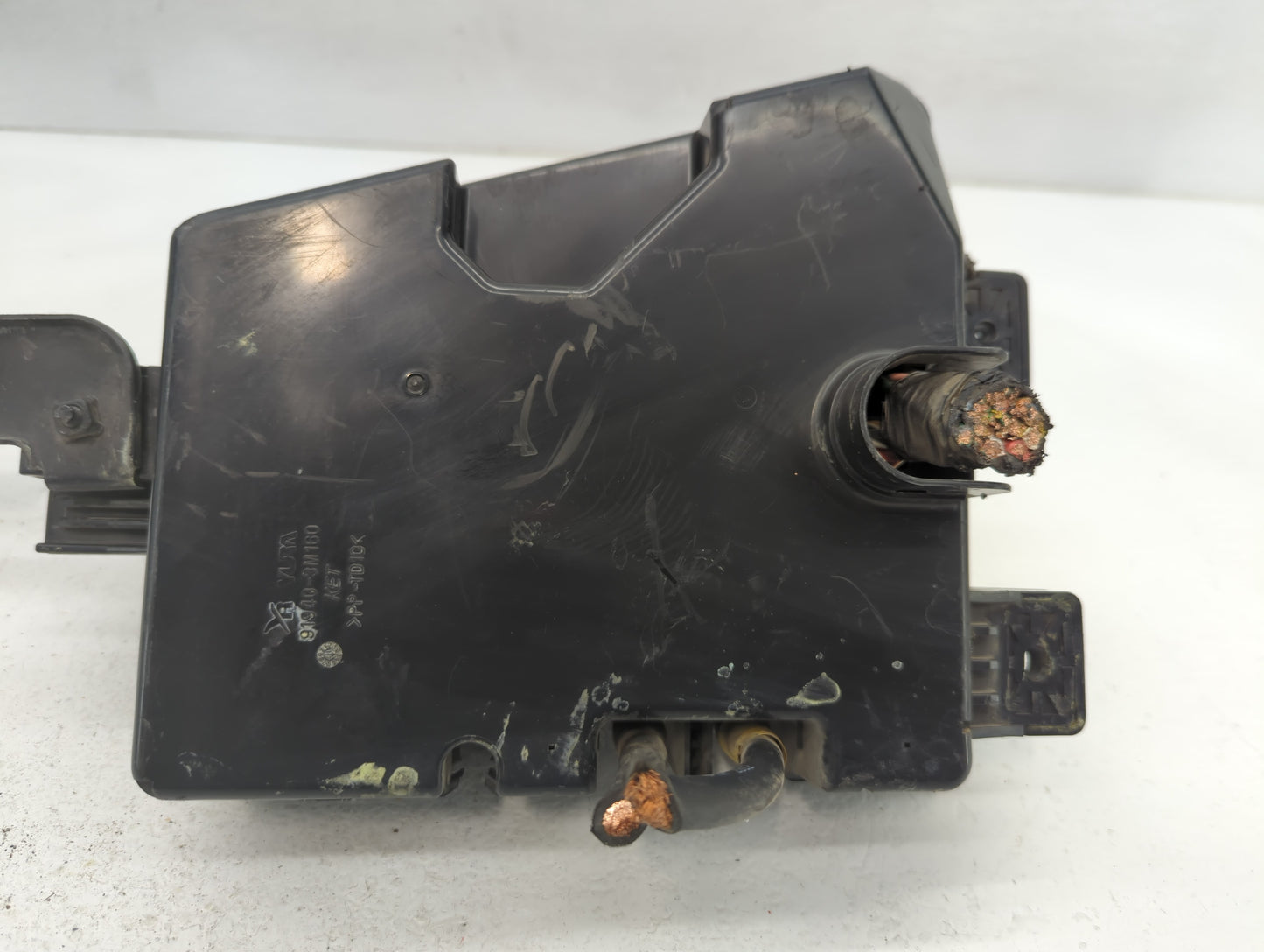 2012-2014 Hyundai Genesis Fusebox Fuse Box Panel Relay Module P/N:912973M272 Fits Fits 2012 2013 2014 OEM Used Auto Parts - 