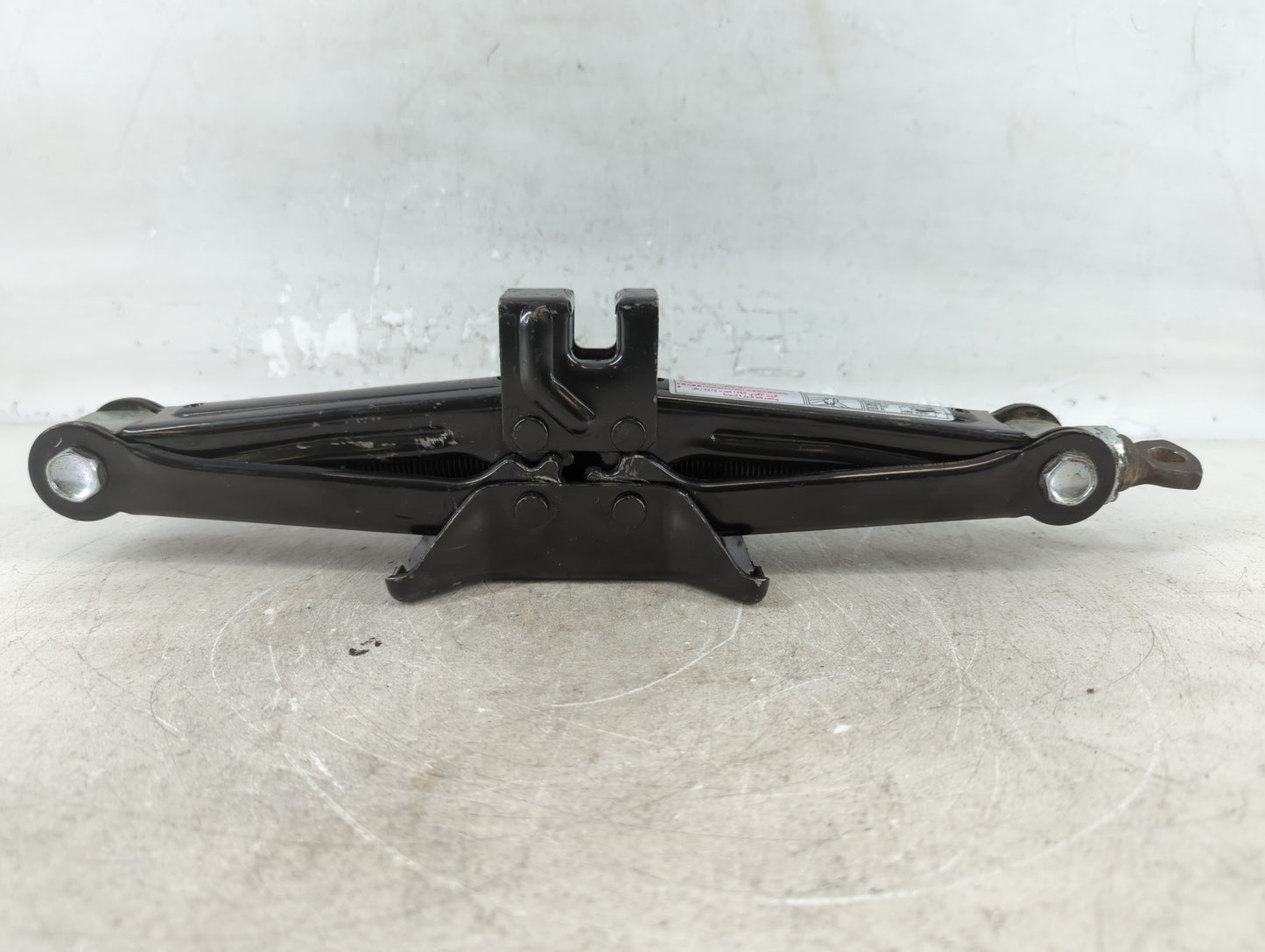2012 Hyundai Genesis Spare Scissor Car Jack - Oemusedautoparts1.com