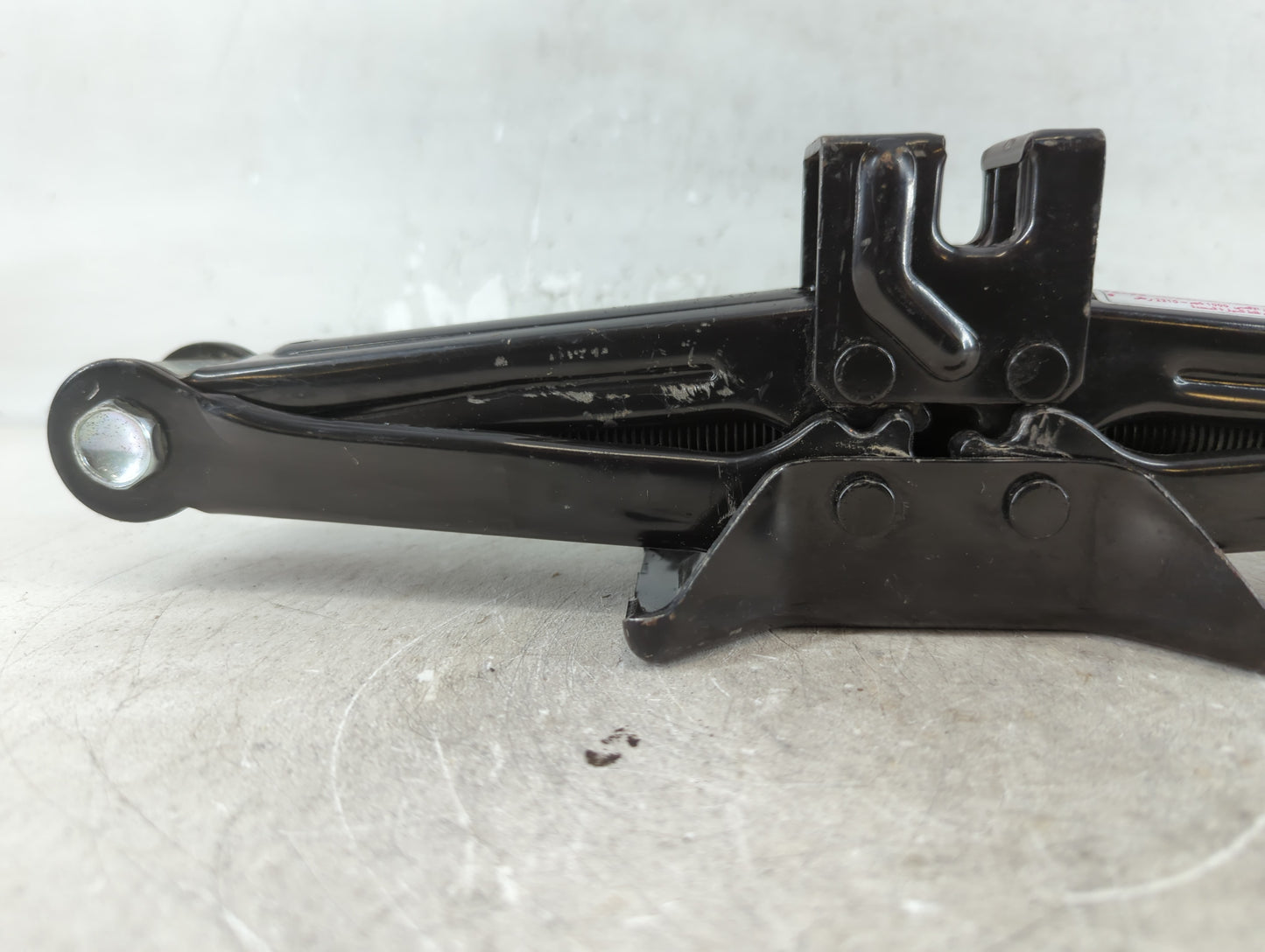 2012 Hyundai Genesis Spare Scissor Car Jack - Oemusedautoparts1.com