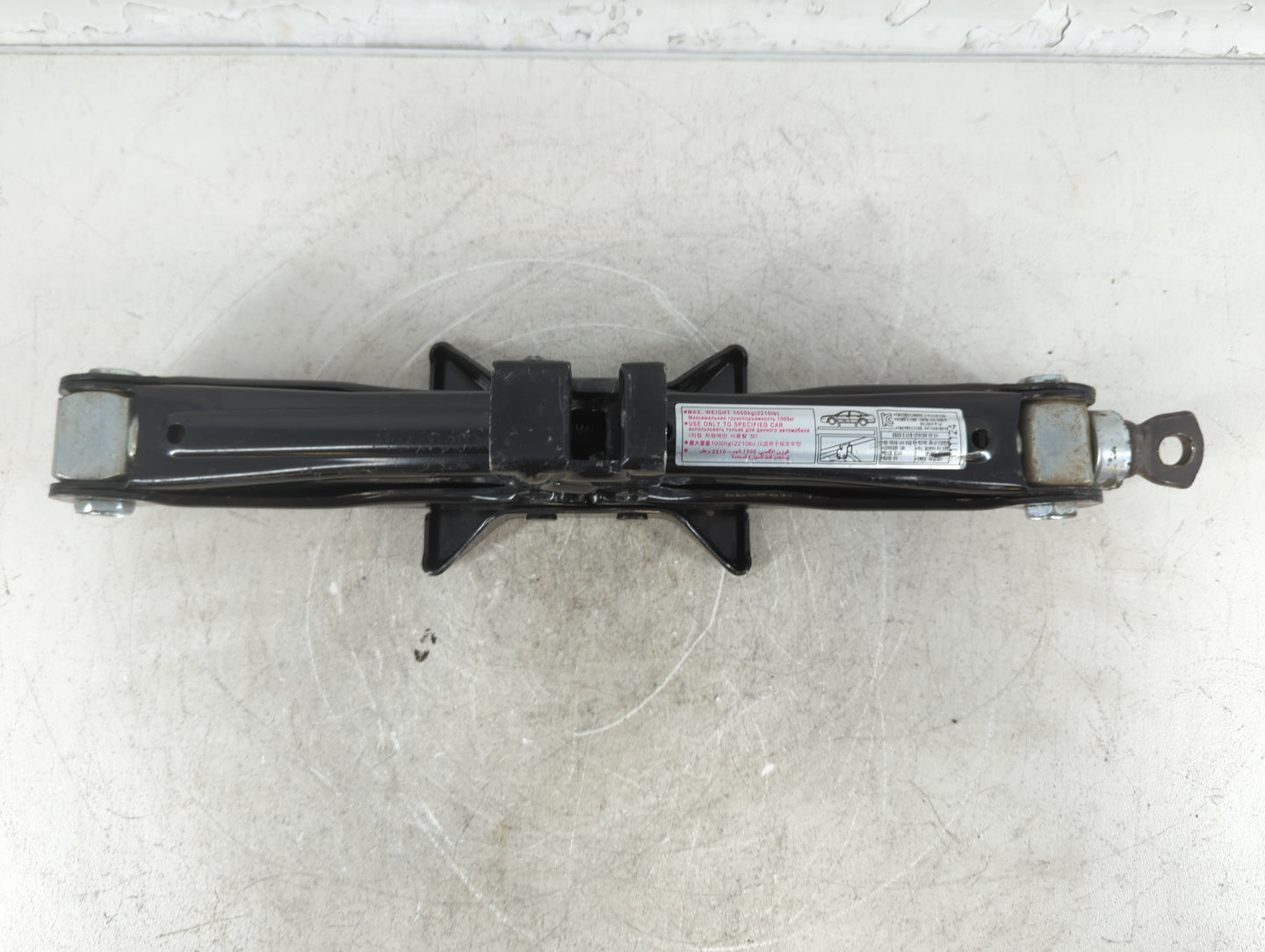 2012 Hyundai Genesis Spare Scissor Car Jack - Oemusedautoparts1.com