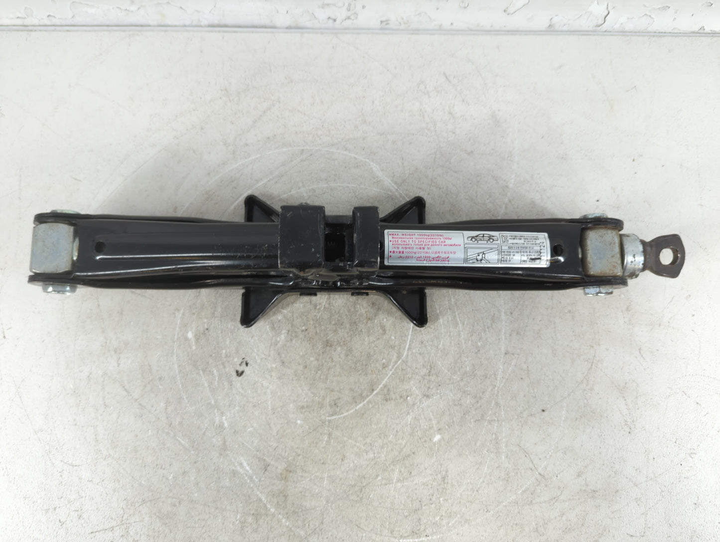 2012 Hyundai Genesis Spare Scissor Car Jack - Oemusedautoparts1.com