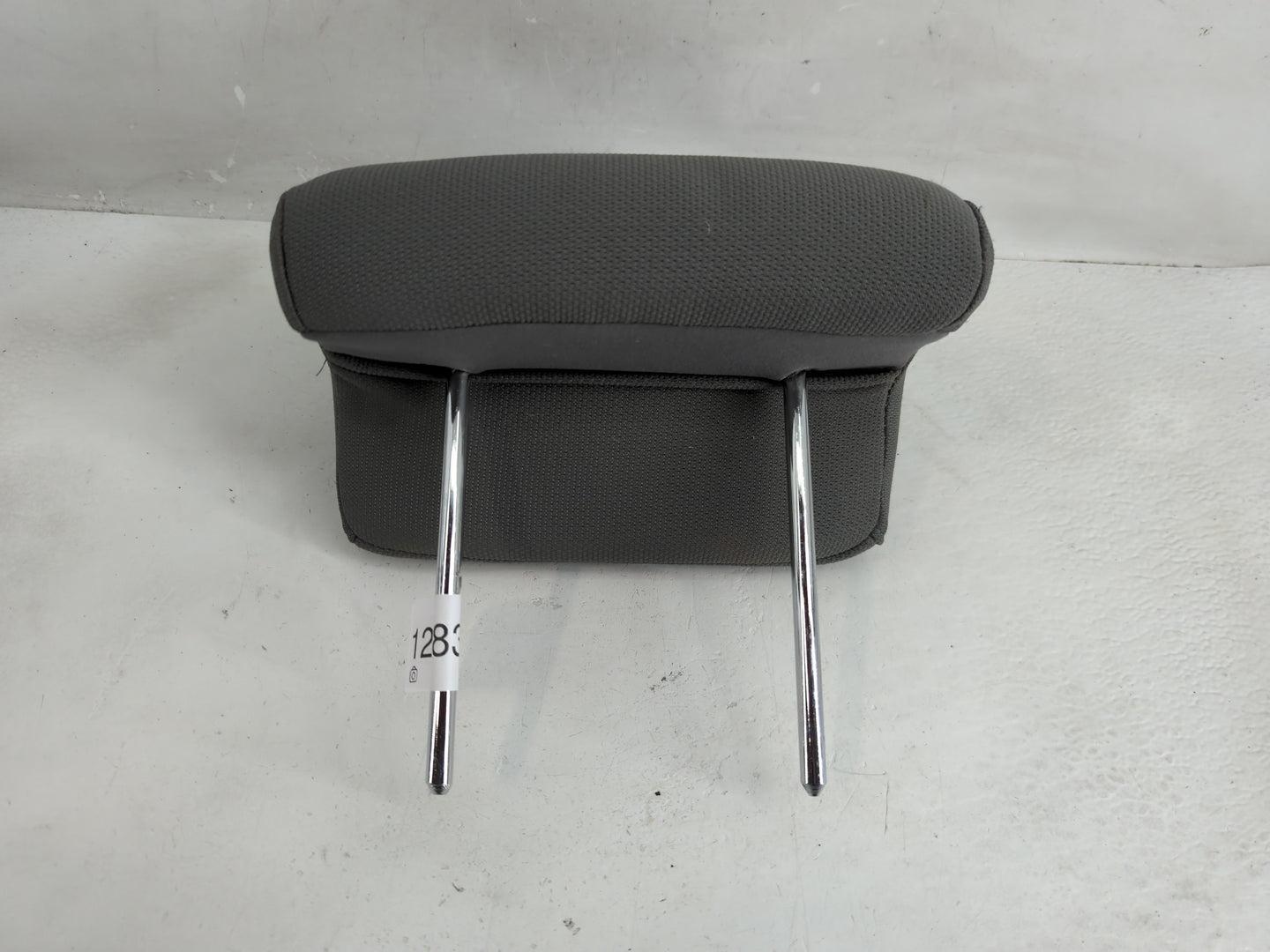 2012 Hyundai Santa Fe Headrest Head Rest Rear Seat Fits OEM Used Auto Parts - Oemusedautoparts1.com