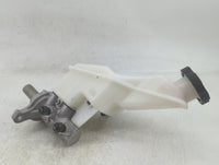 2010-2012 Hyundai Santa Fe Brake Master Cylinder - Oemusedautoparts1.com