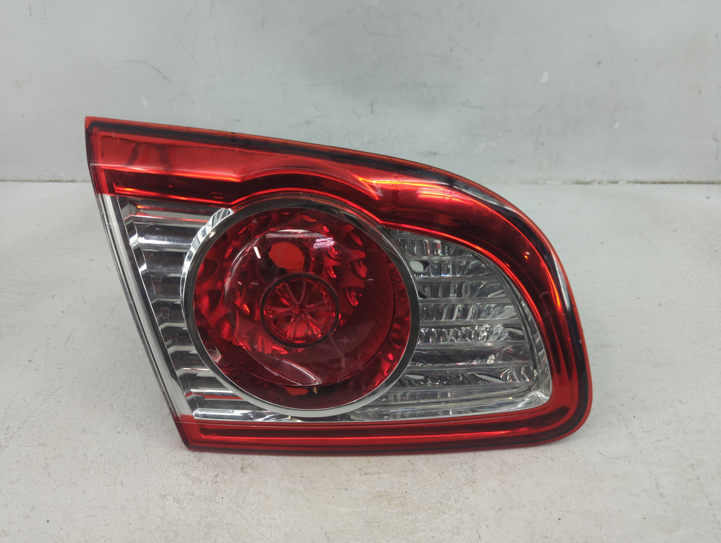 2010-2012 Hyundai Santa Fe Tail Light Assembly Driver Left OEM P/N:92405-0W5 Fits Fits 2010 2011 2012 OEM Used Auto Parts - 