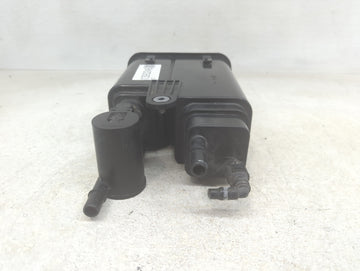2012 Hyundai Santa Fe Fuel Vapor Charcoal Canister - Oemusedautoparts1.com