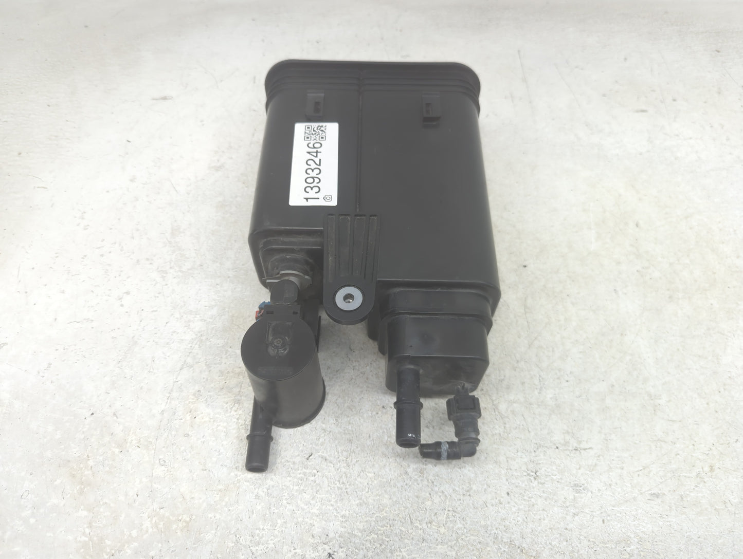 2012 Hyundai Santa Fe Fuel Vapor Charcoal Canister - Oemusedautoparts1.com
