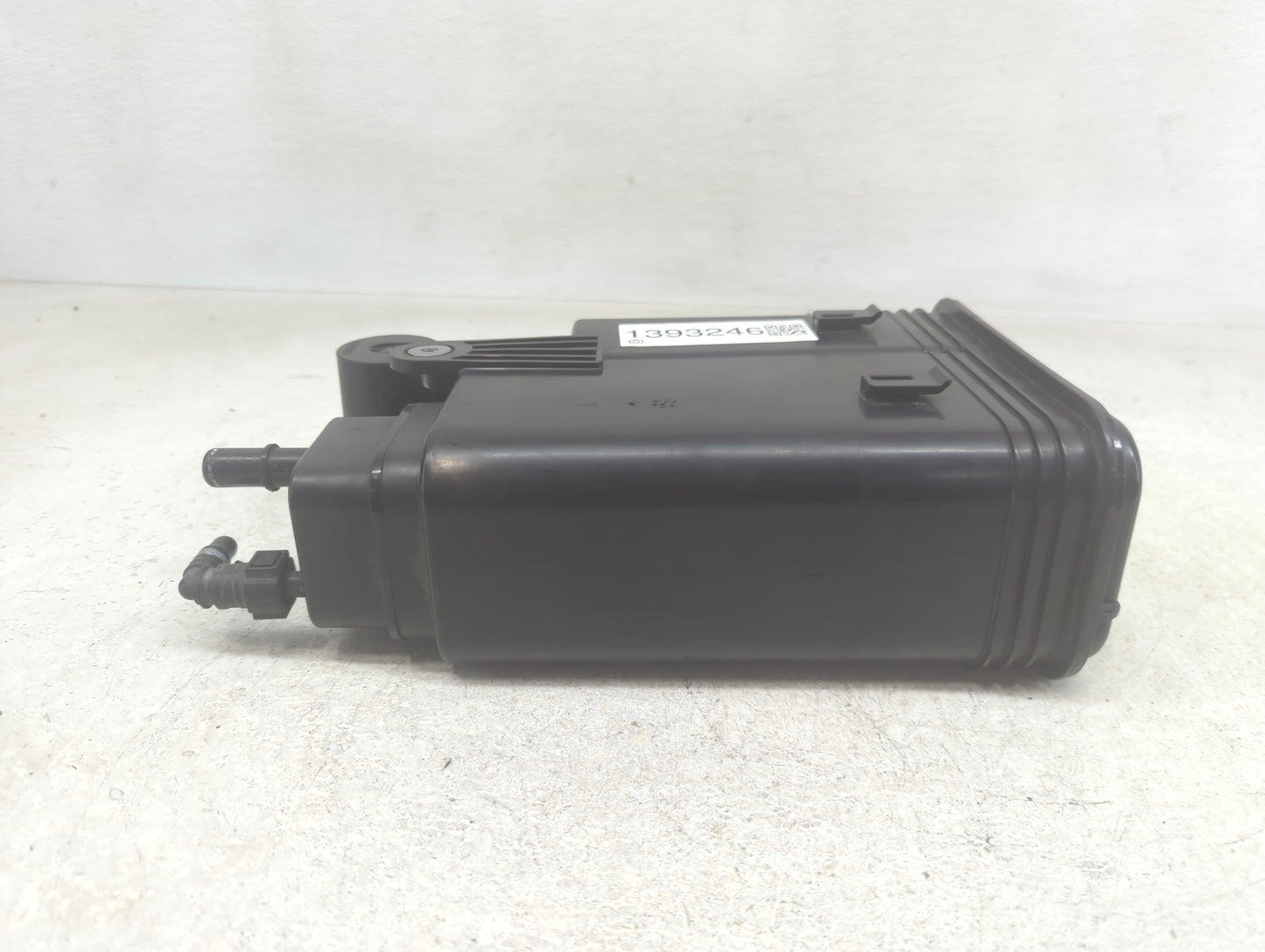 2012 Hyundai Santa Fe Fuel Vapor Charcoal Canister - Oemusedautoparts1.com