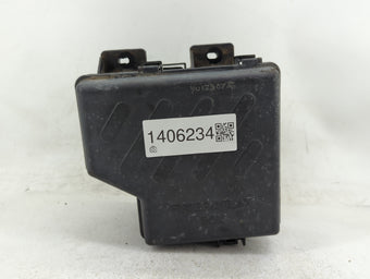 compare product 2010-2012 Hyundai Santa Fe Fusebox Fuse Box Panel Relay Module P/N:91115-2B050 91950-2B710 Fits Fits 2010 2011 2012 OEM Used Auto Parts