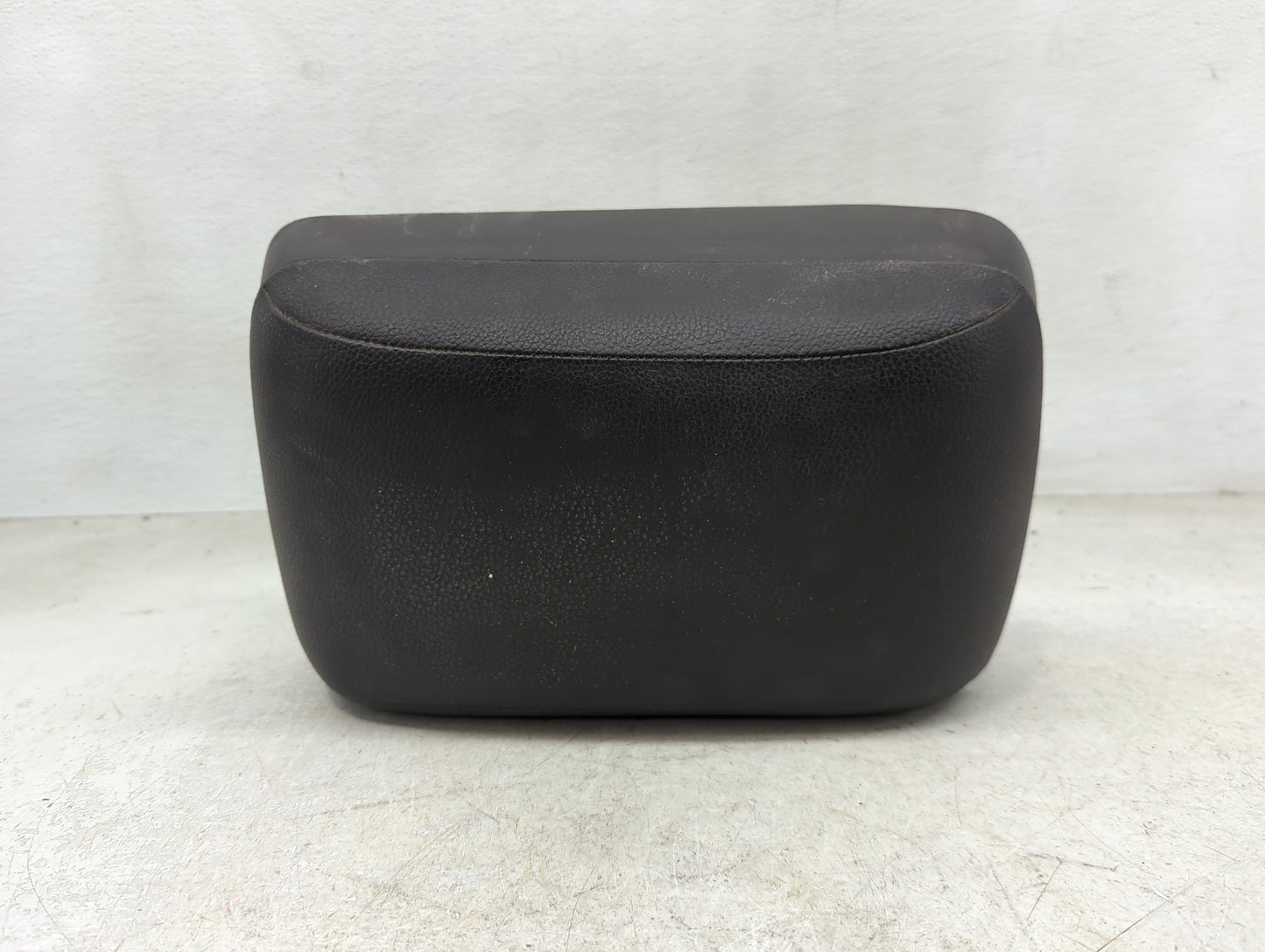 2012 Hyundai Santa Fe Center Console Armrest Cover Lid Fits OEM Used Auto Parts - Oemusedautoparts1.com