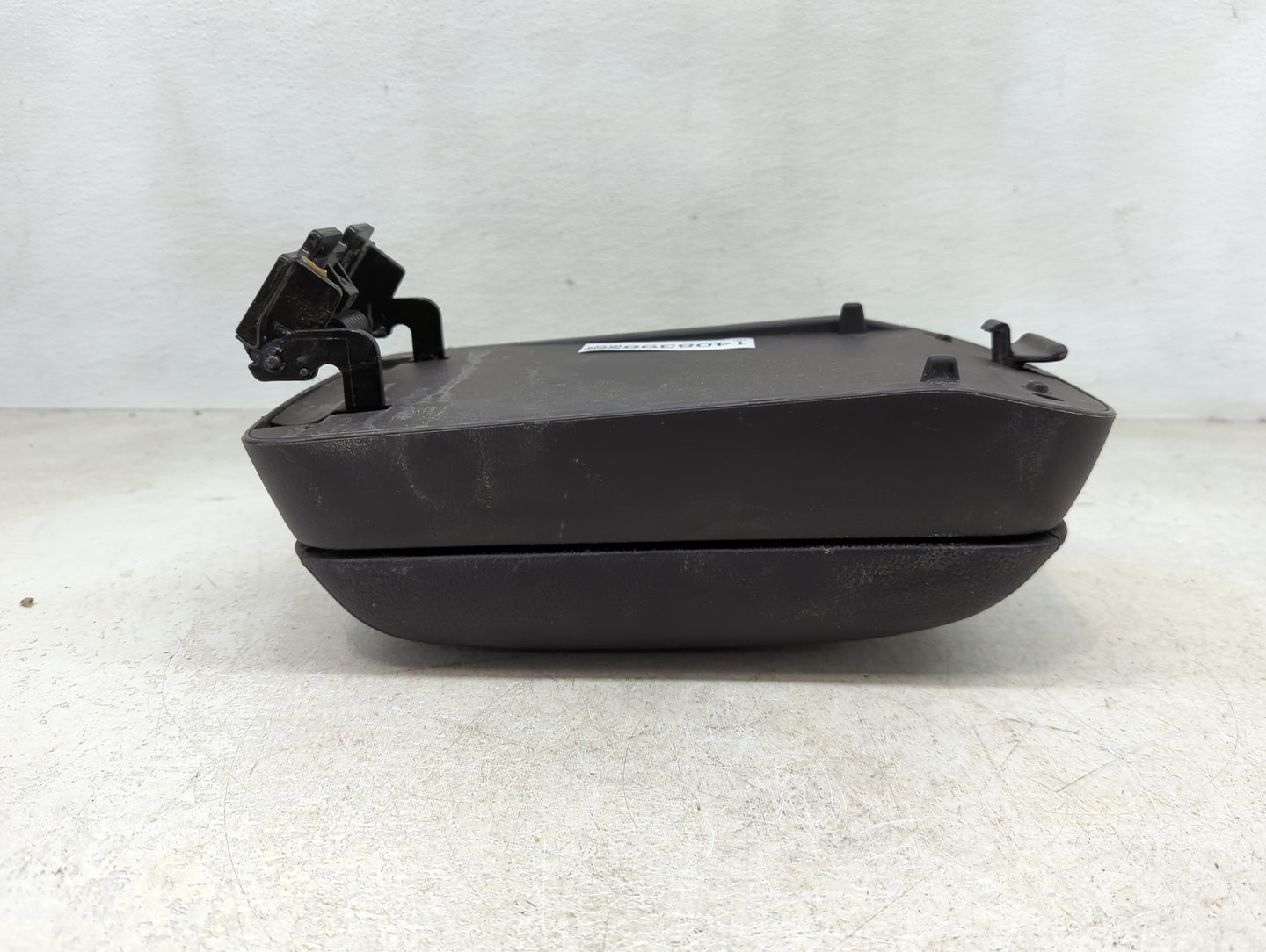 2012 Hyundai Santa Fe Center Console Armrest Cover Lid Fits OEM Used Auto Parts - Oemusedautoparts1.com