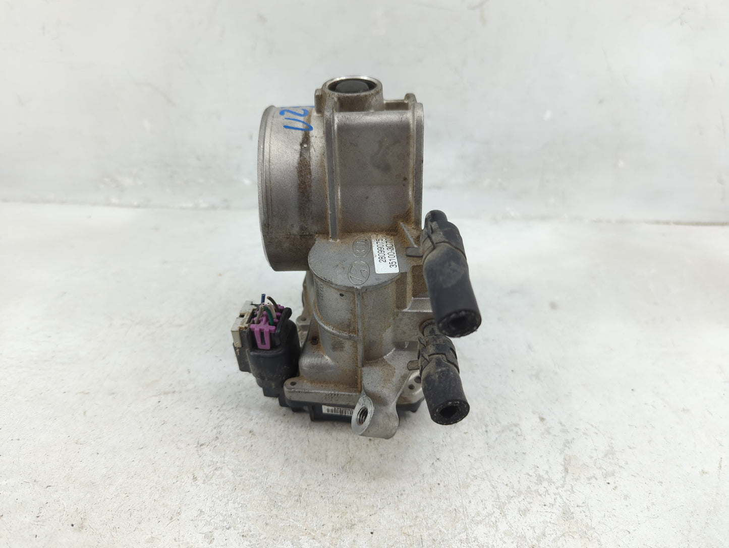 2010-2012 Hyundai Santa Fe Throttle Body P/N:351003C700 Fits Fits 2010 2011 2012 2013 2014 OEM Used Auto Parts - Oemusedauto