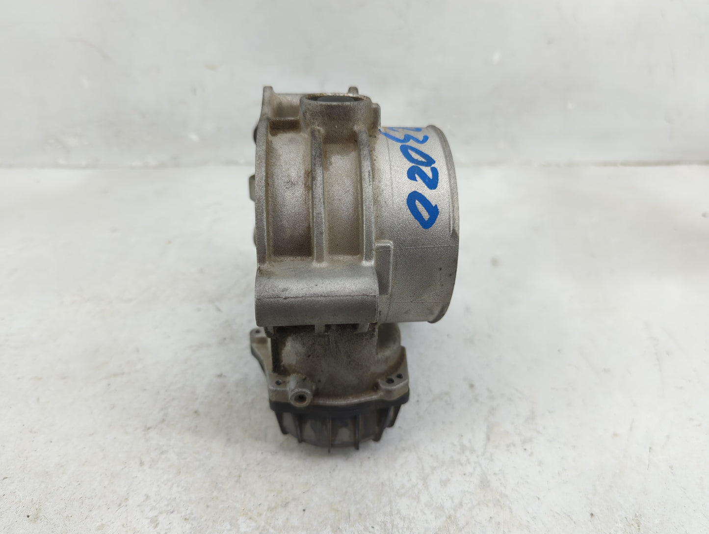 2010-2012 Hyundai Santa Fe Throttle Body P/N:351003C700 Fits Fits 2010 2011 2012 2013 2014 OEM Used Auto Parts - Oemusedauto