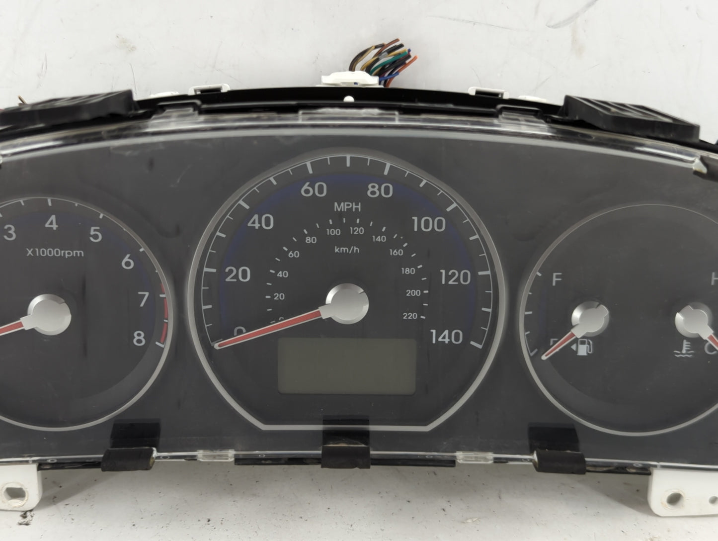 2010-2012 Hyundai Santa Fe Instrument Cluster Speedometer Gauges P/N:94011-0W131 Fits Fits 2010 2011 2012 OEM Used Auto Part