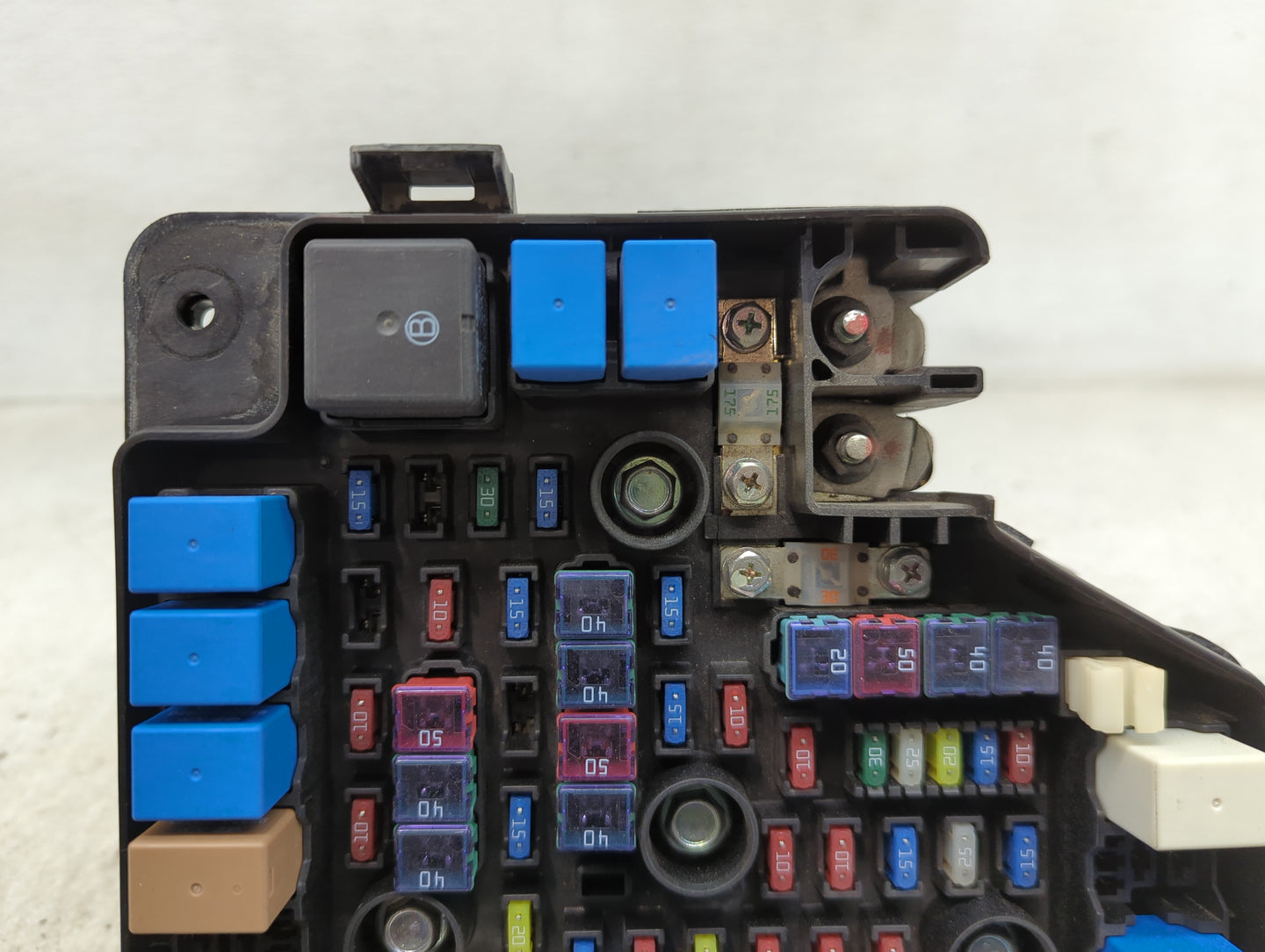 2010-2012 Hyundai Santa Fe Fusebox Fuse Box Panel Relay Module P/N:91406-0W030 Fits Fits 2010 2011 2012 OEM Used Auto Parts 