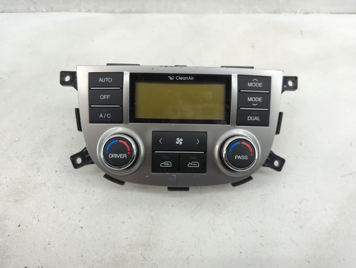 2010-2012 Hyundai Santa Fe Climate Control Module Temperature AC/Heater Replacement P/N:97250-0W357 Fits Fits 2010 2011 2012