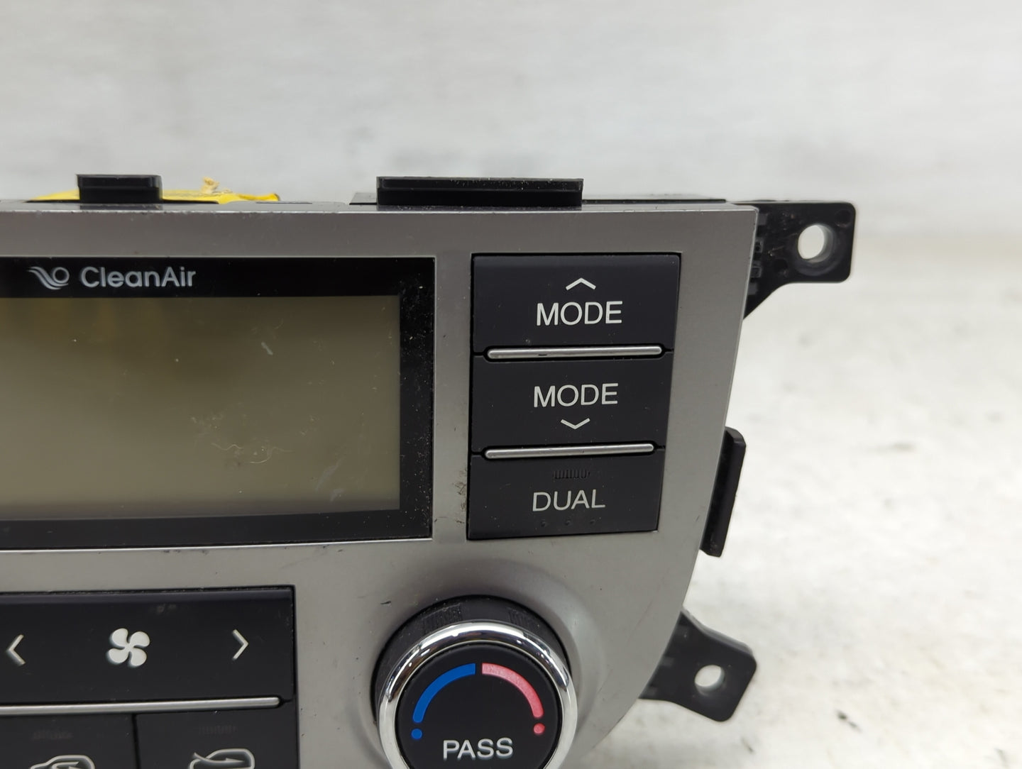 2010-2012 Hyundai Santa Fe Climate Control Module Temperature AC/Heater Replacement P/N:C800-MA9DA 97250-0W357 Fits OEM Used