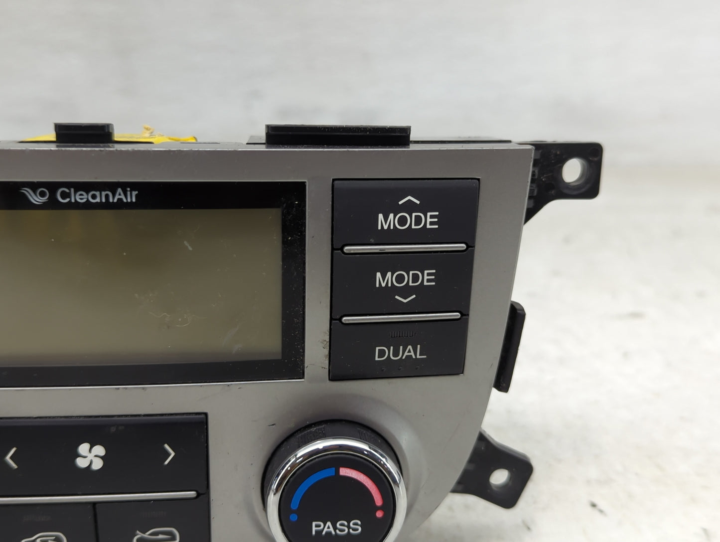 2010-2012 Hyundai Santa Fe Climate Control Module Temperature AC/Heater Replacement P/N:C800-MA9DA 97250-0W357 Fits OEM Used