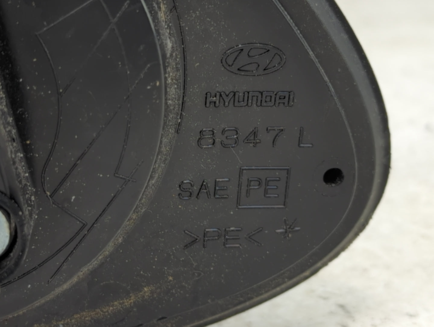 2007-2012 Hyundai Santa Fe Driver Side View Mirror - Left Door Mirror OEM Used - Oemusedautoparts1.com