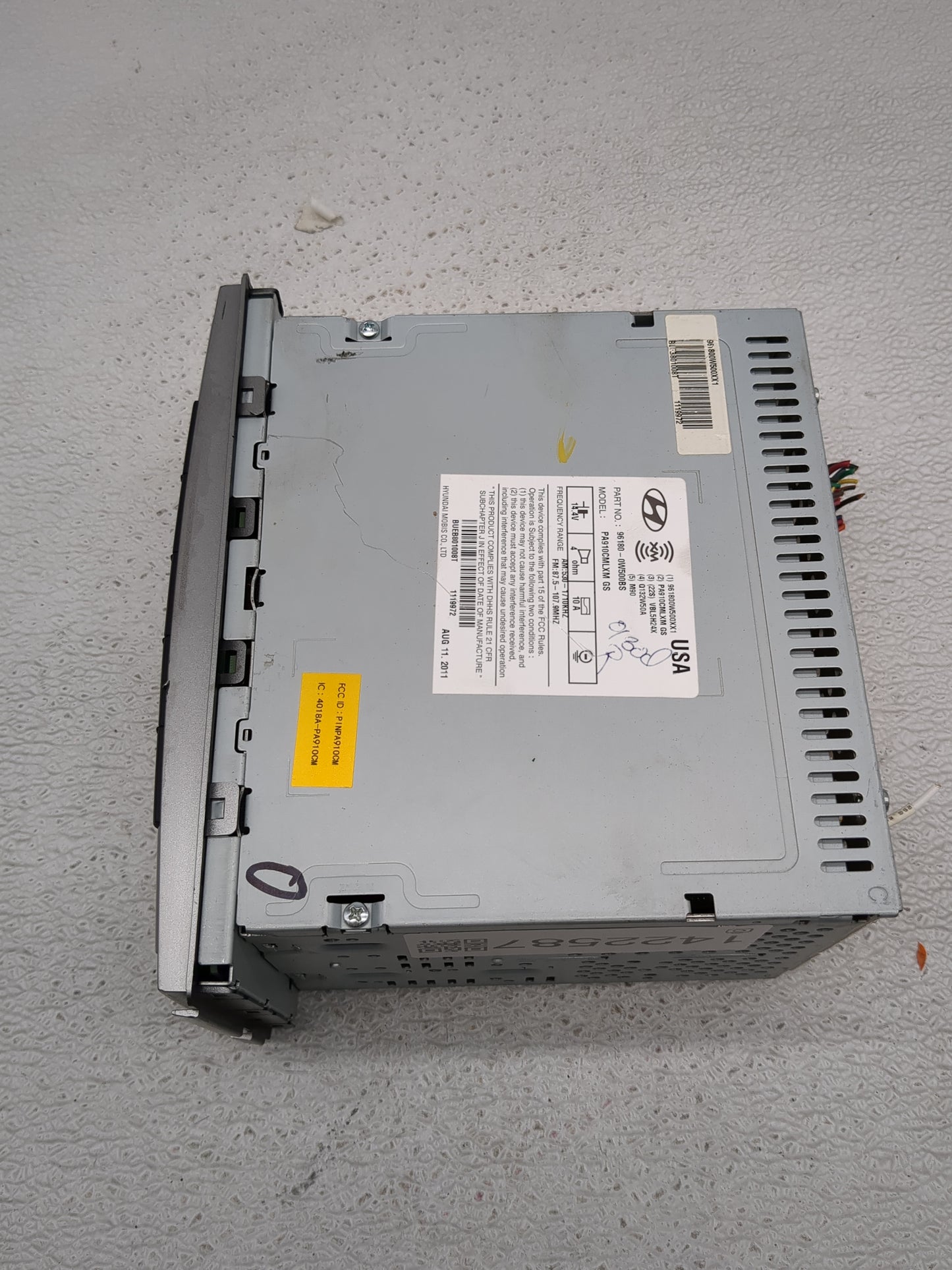 2010-2012 Hyundai Santa Fe Radio AM FM Cd Player Receiver Replacement P/N:96180-0W500BS Fits Fits 2010 2011 2012 OEM Used Au