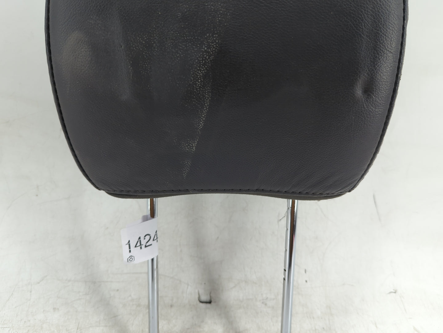 2012 Hyundai Santa Fe Headrest Head Rest Front Driver Seat Black - Oemusedautoparts1.com