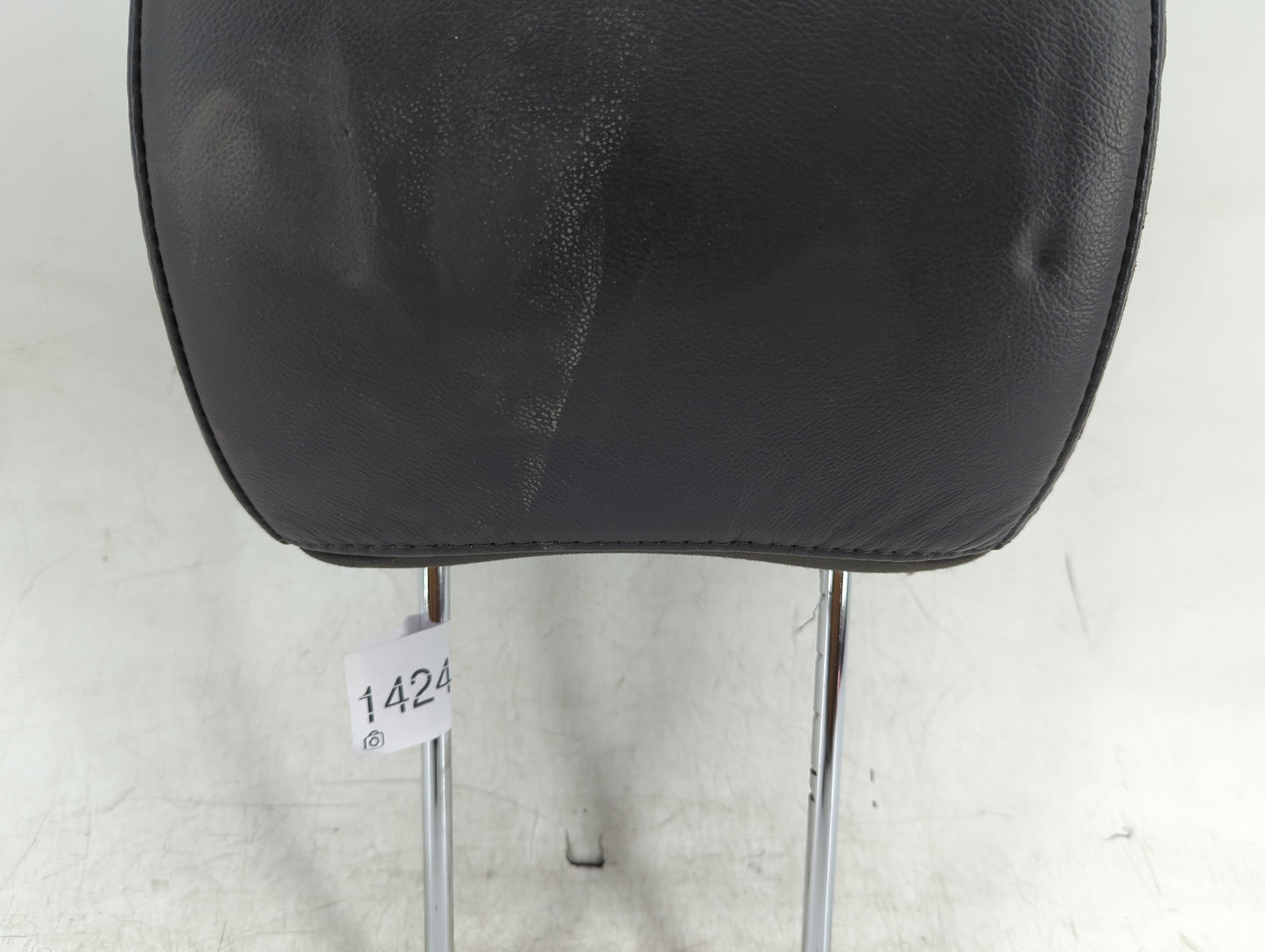 2012 Hyundai Santa Fe Headrest Head Rest Front Driver Seat Black - Oemusedautoparts1.com