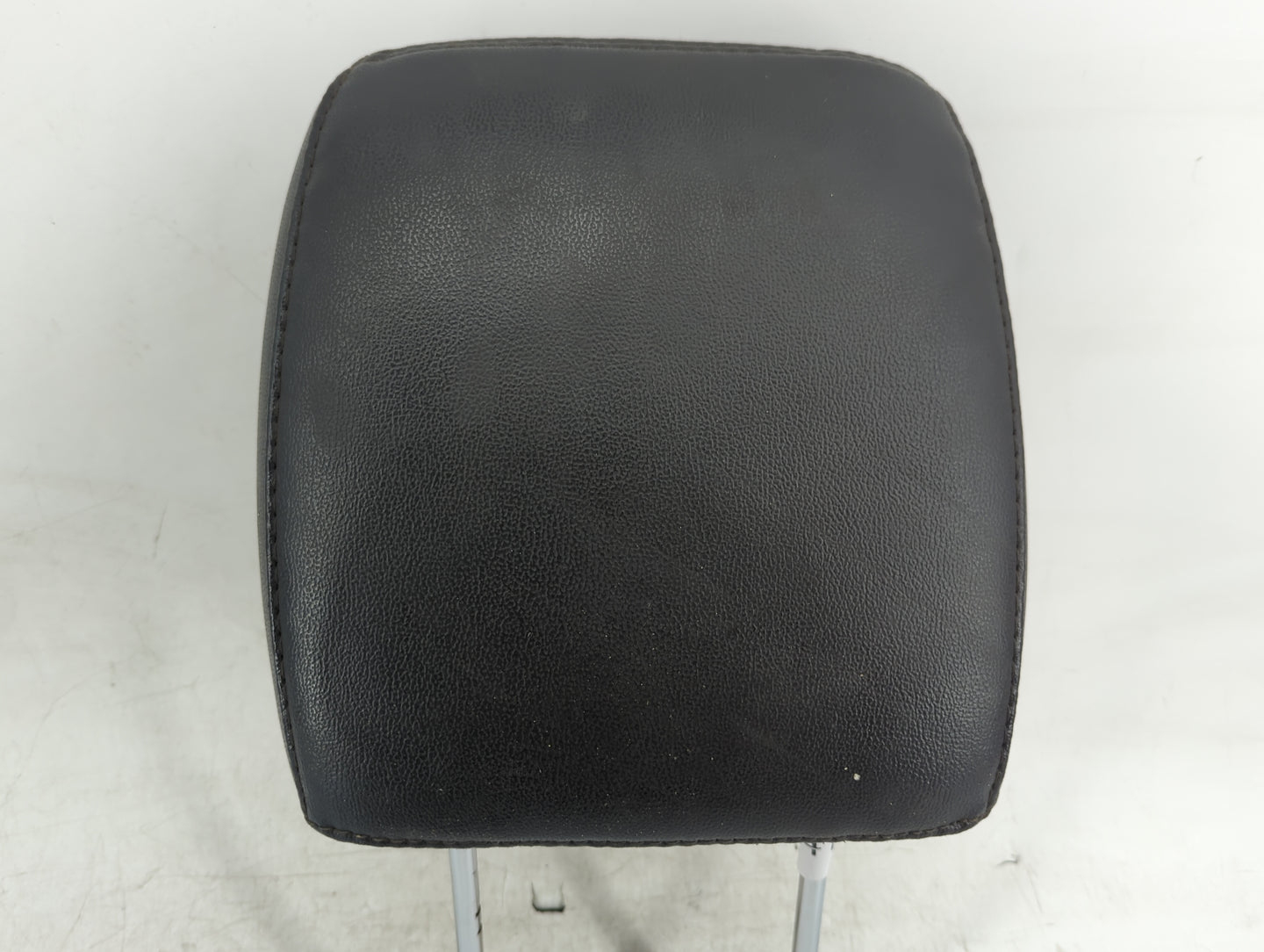 2012 Hyundai Santa Fe Headrest Head Rest Front Driver Seat Black - Oemusedautoparts1.com