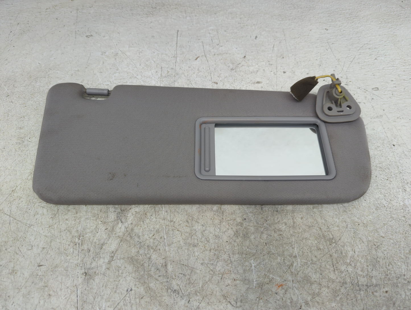 2010-2012 Hyundai Santa Fe Sun Visor Shade Replacement Passenger Right Mirror Fits Fits 2010 2011 2012 OEM Used Auto Parts -