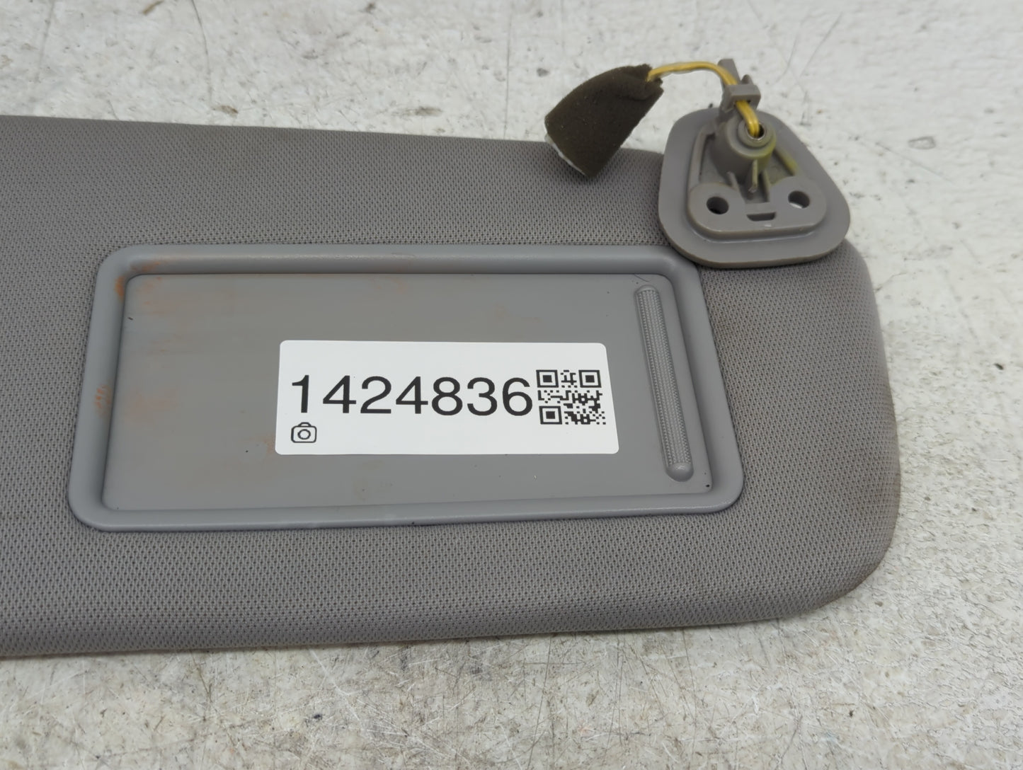 2010-2012 Hyundai Santa Fe Sun Visor Shade Replacement Passenger Right Mirror Fits Fits 2010 2011 2012 OEM Used Auto Parts -