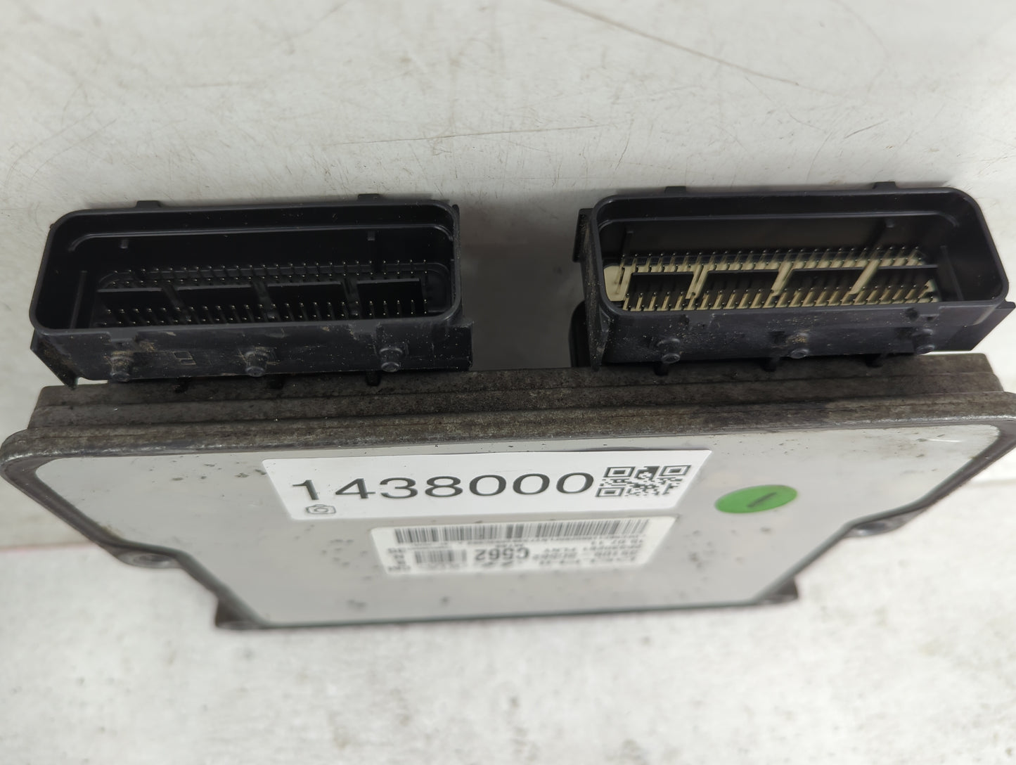 2010-2012 Hyundai Santa Fe PCM Engine Control Computer ECU ECM PCU OEM P/N:39109-3C562, 28330291 Fits Fits 2010 2011 2012 OE