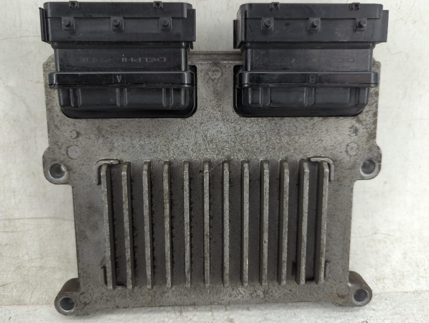 2010-2012 Hyundai Santa Fe PCM Engine Control Computer ECU ECM PCU OEM P/N:39109-3C562, 28330291 Fits Fits 2010 2011 2012 OE