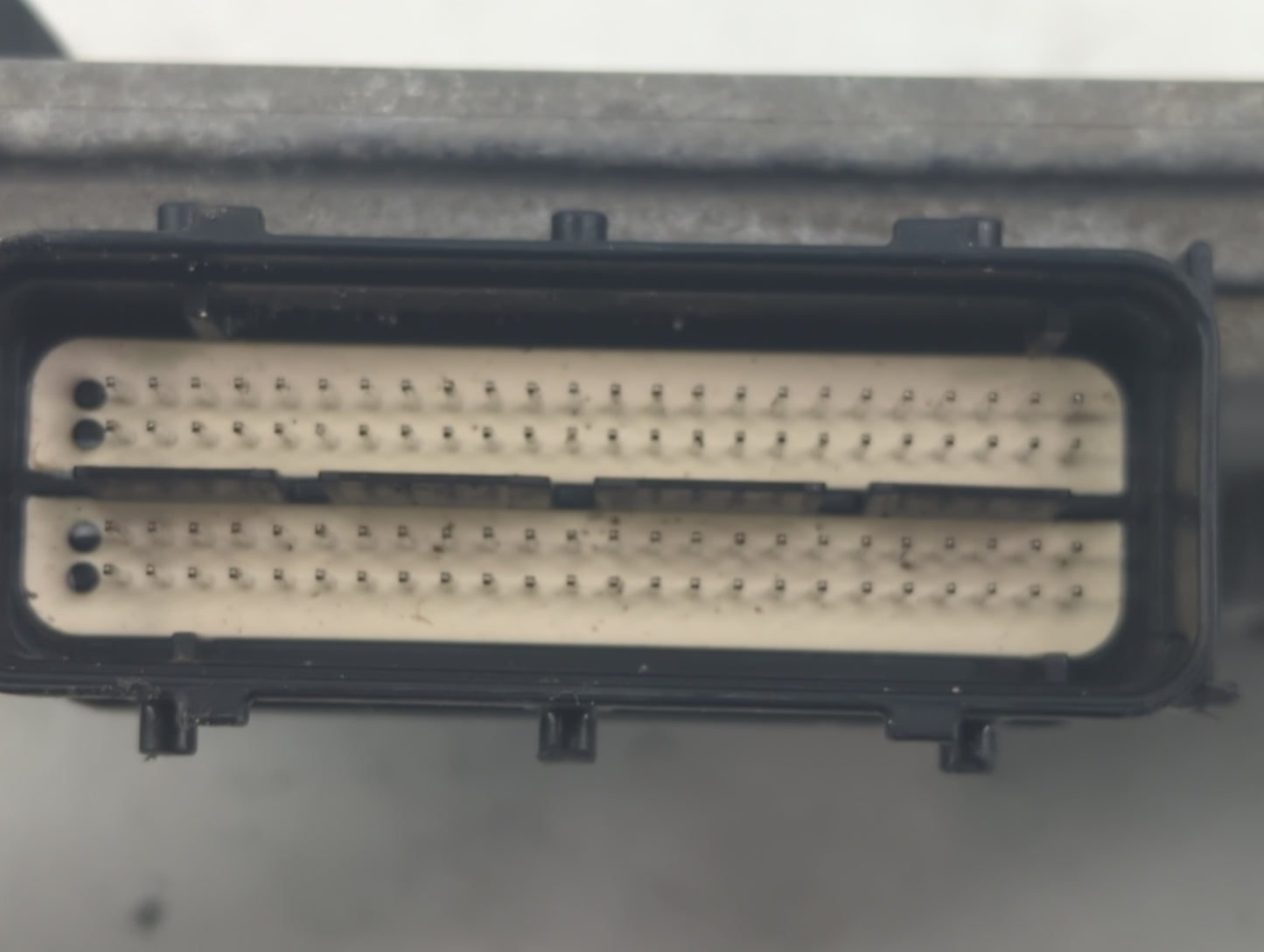 2010-2012 Hyundai Santa Fe PCM Engine Control Computer ECU ECM PCU OEM P/N:39109-3C562 28330291 Fits Fits 2010 2011 2012 OEM