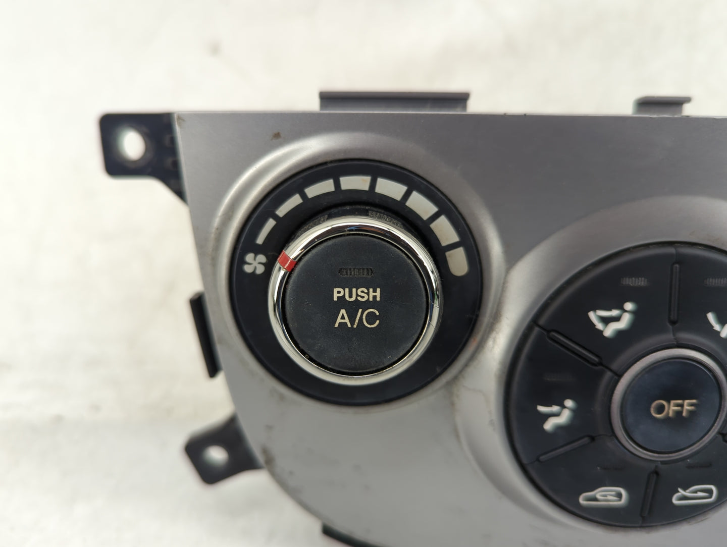 2010-2012 Hyundai Santa Fe Climate Control Module Temperature AC/Heater Replacement P/N:Q138W01Z Fits Fits 2010 2011 2012 OE
