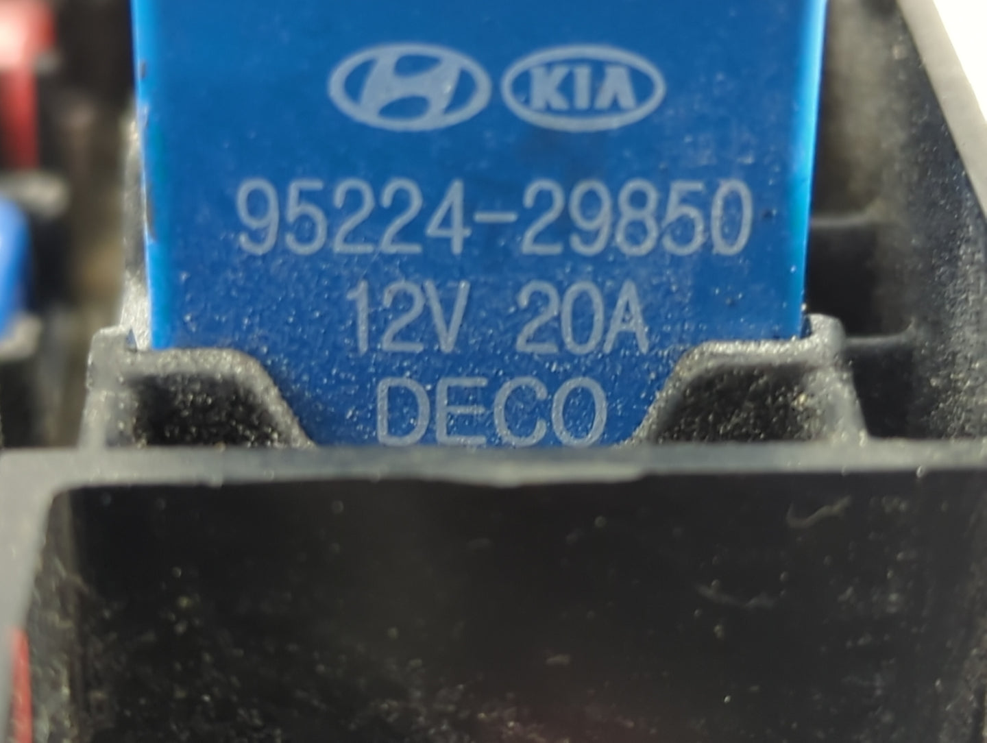 2010-2012 Hyundai Santa Fe Fusebox Fuse Box Panel Relay Module P/N:95224-29850 Fits Fits 2010 2011 2012 OEM Used Auto Parts 