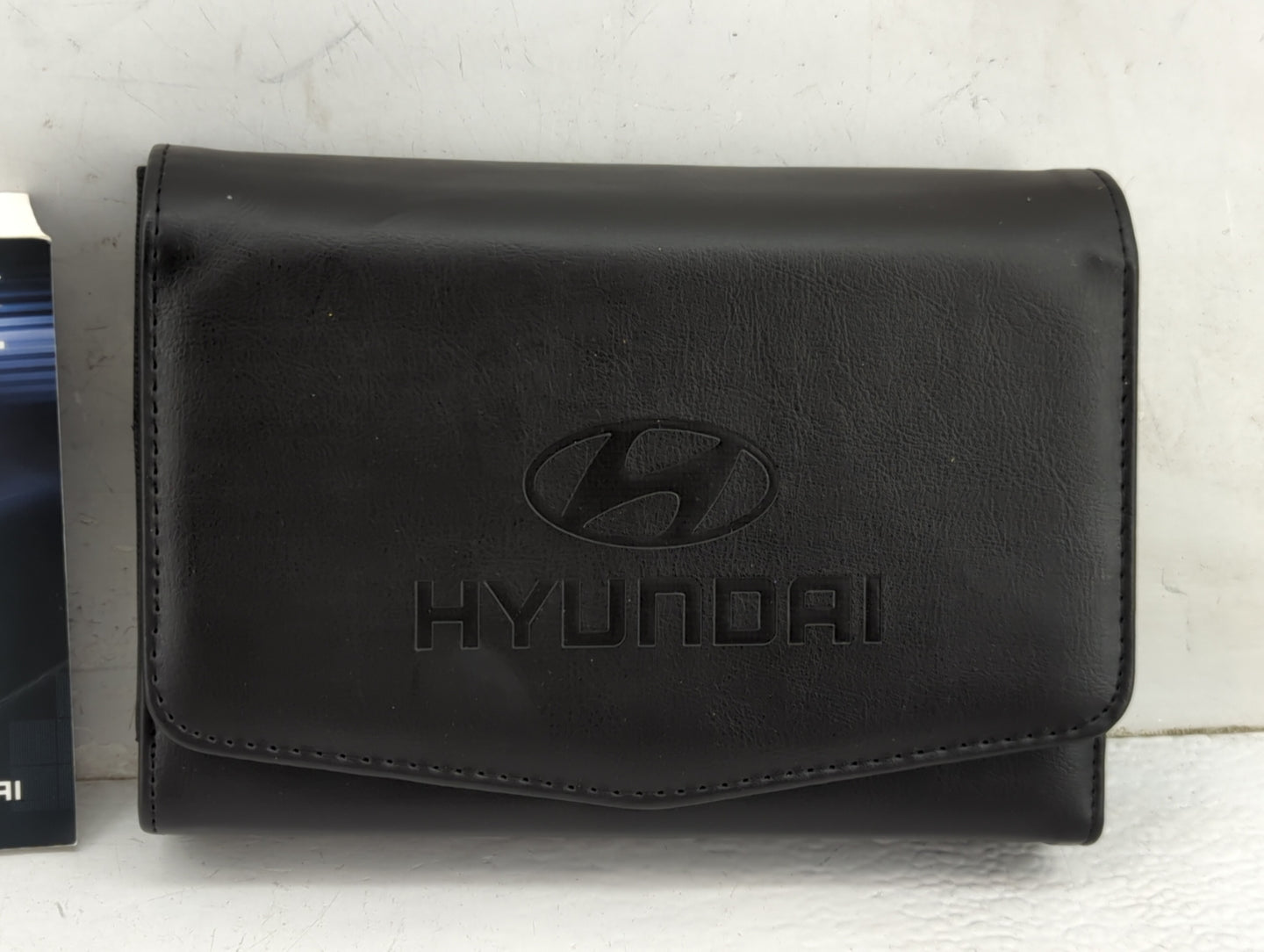 2012 Hyundai Santa Fe Owners Manual Book Guide P/N:A2BO-EU23B OEM Used Auto Parts - Oemusedautoparts1.com