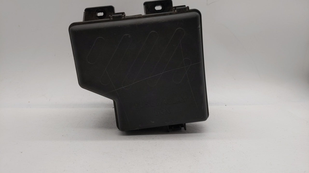 2010-2012 Hyundai Santa Fe Fusebox Fuse Box Panel Relay Module P/N:91115-2B050 91950-2B710 Fits Fits 2010 2011 2012 OEM Used