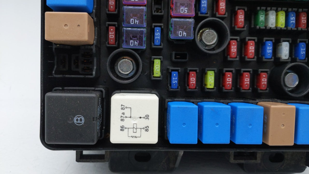 2010-2012 Hyundai Santa Fe Fusebox Fuse Box Panel Relay Module P/N:91115-2B050 91950-2B710 Fits Fits 2010 2011 2012 OEM Used