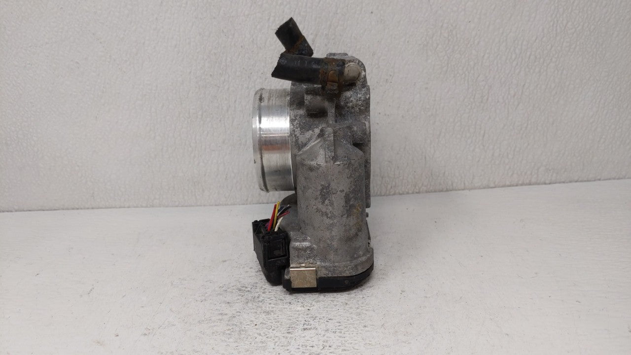2010-2012 Hyundai Santa Fe Throttle Body P/N:35100-25400 35100-25200 Fits Fits 2006 2007 2008 2009 2010 2011 2012 2013 OEM U