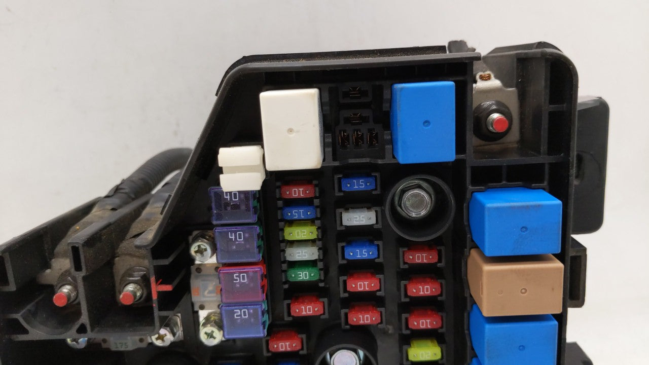 2010-2012 Hyundai Santa Fe Fusebox Fuse Box Panel Relay Module P/N:91115-2B050 91950-2B710 Fits Fits 2010 2011 2012 OEM Used