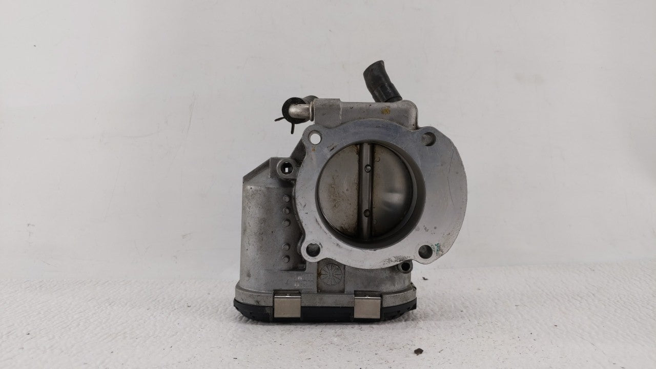 2010-2012 Hyundai Santa Fe Throttle Body P/N:35100-25400 35100-25200 Fits Fits 2006 2007 2008 2009 2010 2011 2012 2013 OEM U