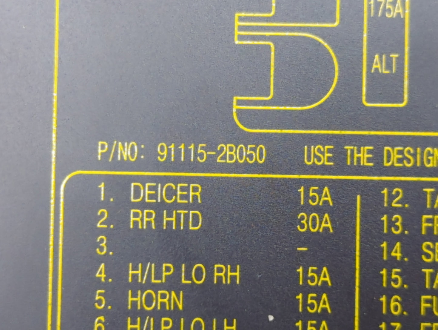 2010-2012 Hyundai Santa Fe Fusebox Fuse Box Panel Relay Module P/N:91115-2B050 91950-2B710 Fits Fits 2010 2011 2012 OEM Used