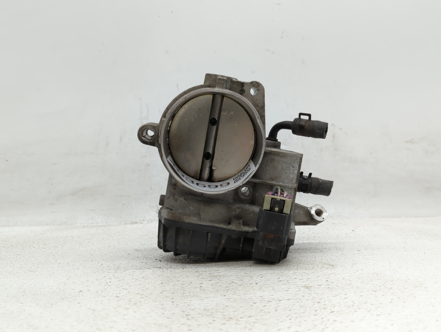 2010-2012 Hyundai Santa Fe Throttle Body P/N:28099075 35100-3C700 Fits Fits 2010 2011 2012 2013 2014 OEM Used Auto Parts - O