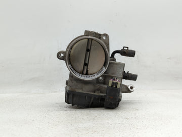 2010-2012 Hyundai Santa Fe Throttle Body P/N:28099075 35100-3C700 Fits Fits 2010 2011 2012 2013 2014 OEM Used Auto Parts - O