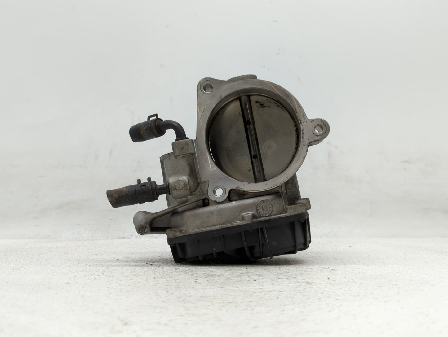 2010-2012 Hyundai Santa Fe Throttle Body P/N:28099075 35100-3C700 Fits Fits 2010 2011 2012 2013 2014 OEM Used Auto Parts - O