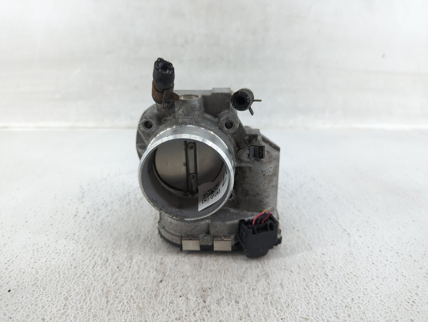 2010-2012 Hyundai Santa Fe Throttle Body P/N:35100-25400 Fits Fits 2006 2007 2008 2009 2010 2011 2012 2013 OEM Used Auto Par