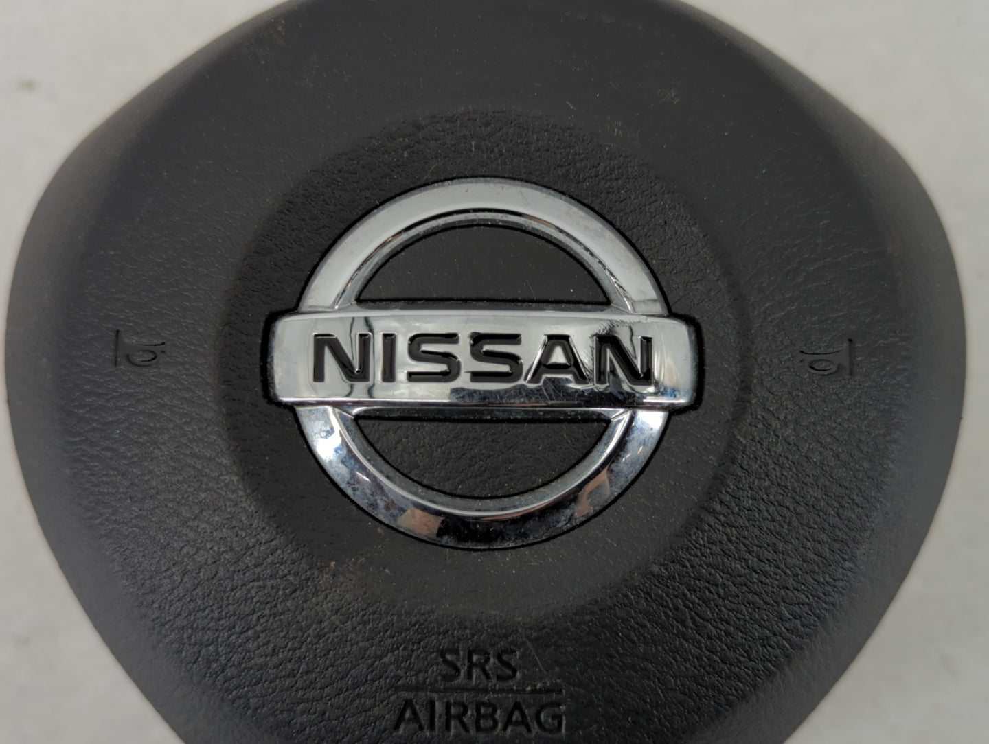 2010-2012 Hyundai Santa Fe Air Bag Driver Left Steering Wheel Mounted P/N:0589-P1-000299 Fits Fits 2010 2011 2012 OEM Used A
