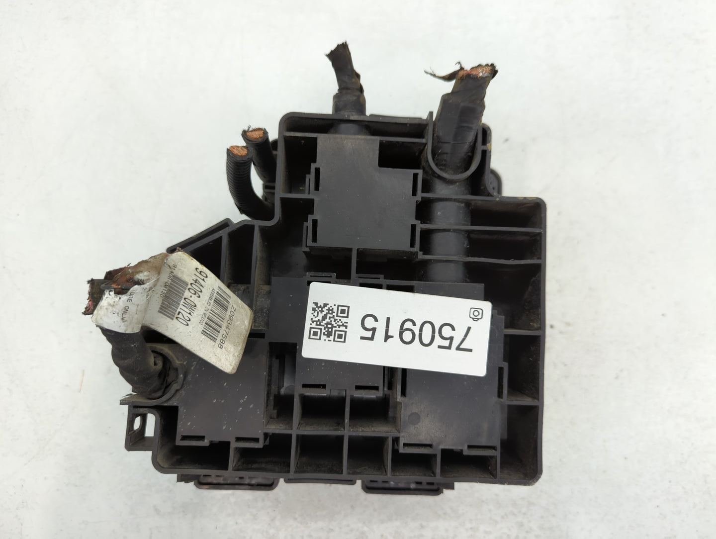 2010-2012 Hyundai Santa Fe Fusebox Fuse Box Panel Relay Module P/N:1950-2B710 Fits Fits 2010 2011 2012 OEM Used Auto Parts -