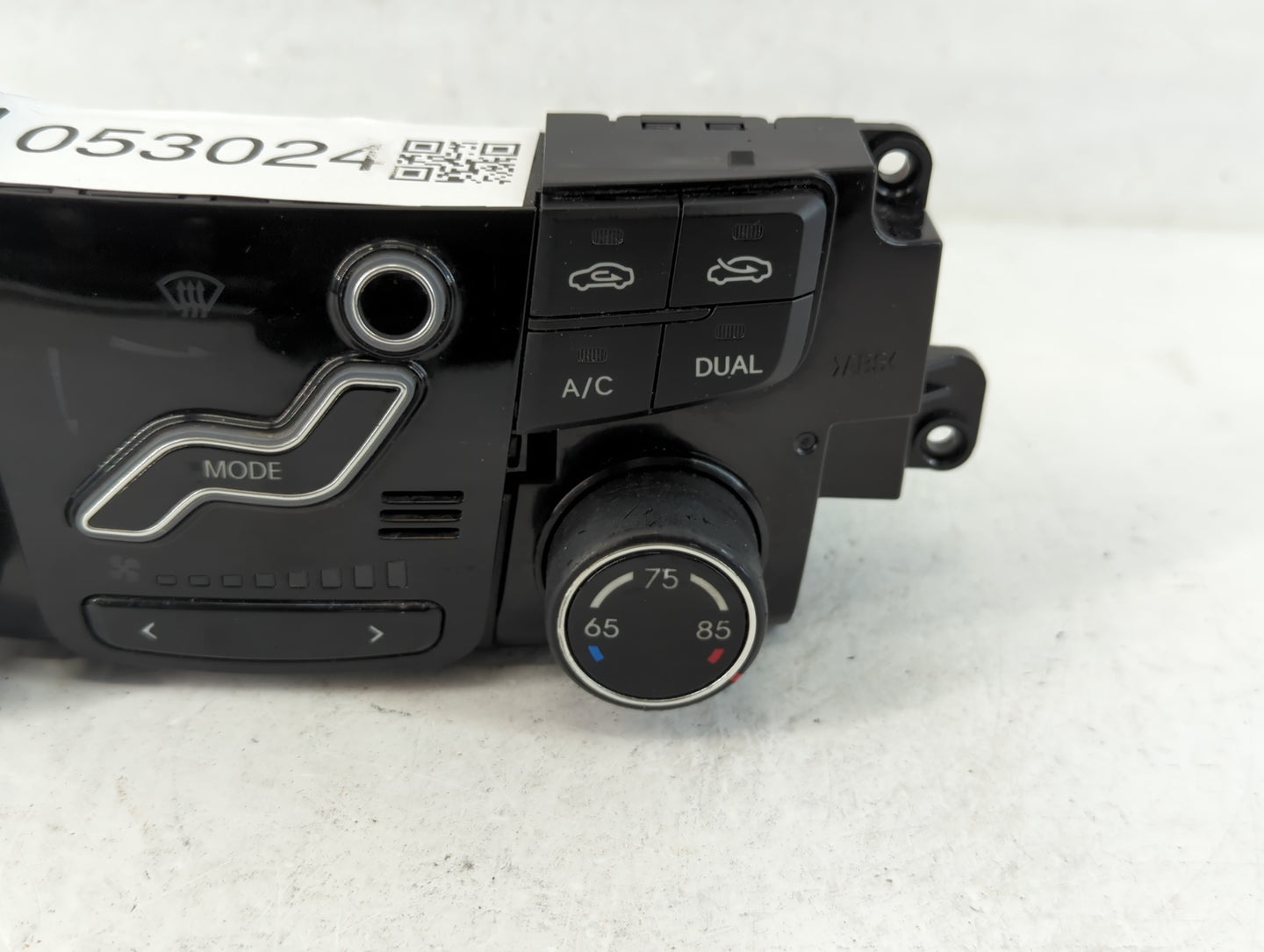 2011-2013 Hyundai Sonata Climate Control Module Temperature AC/Heater Replacement Fits Fits 2011 2012 2013 OEM Used Auto Par